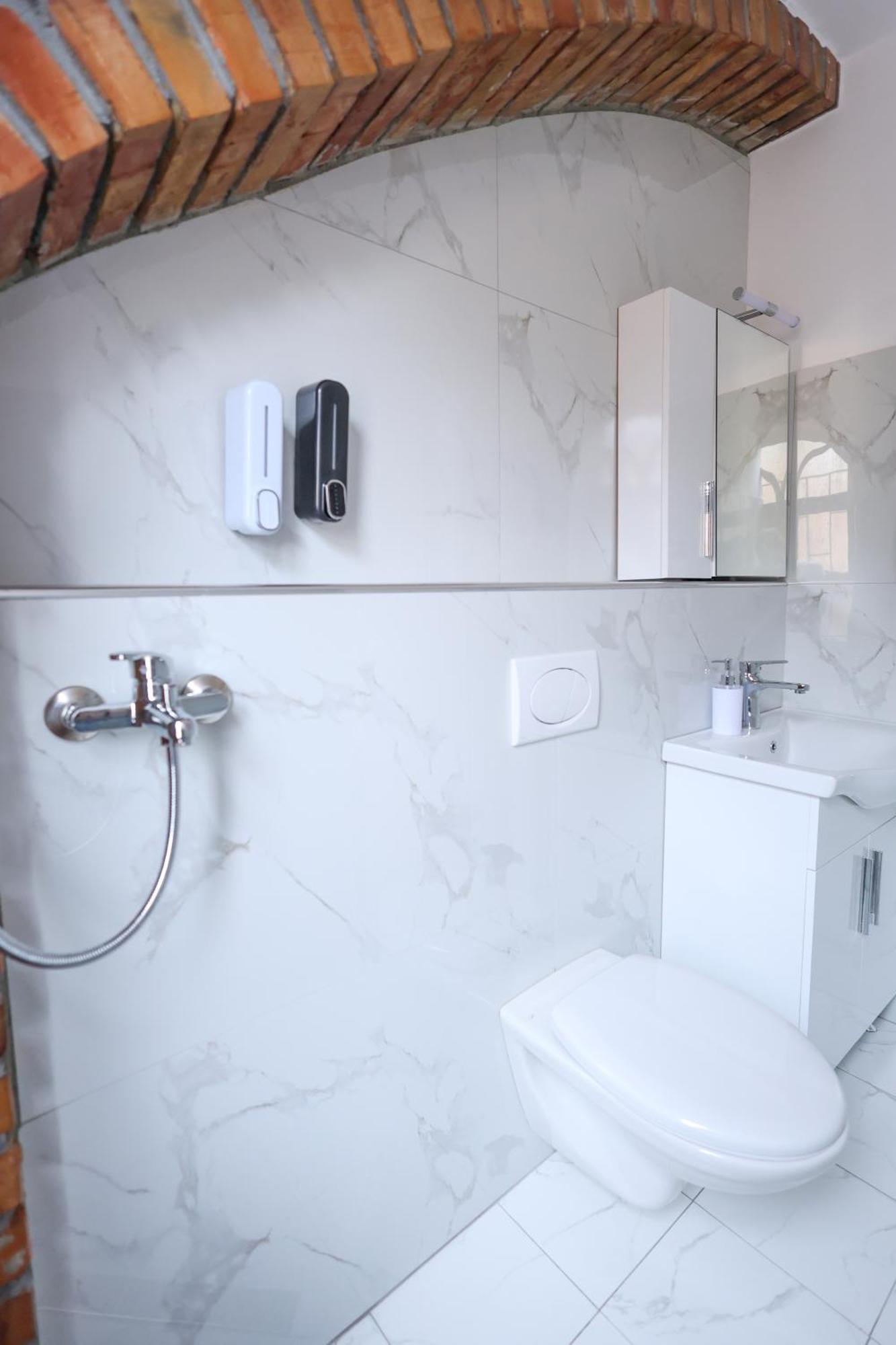 Hotel Boutique Buzi Берат Экстерьер фото
